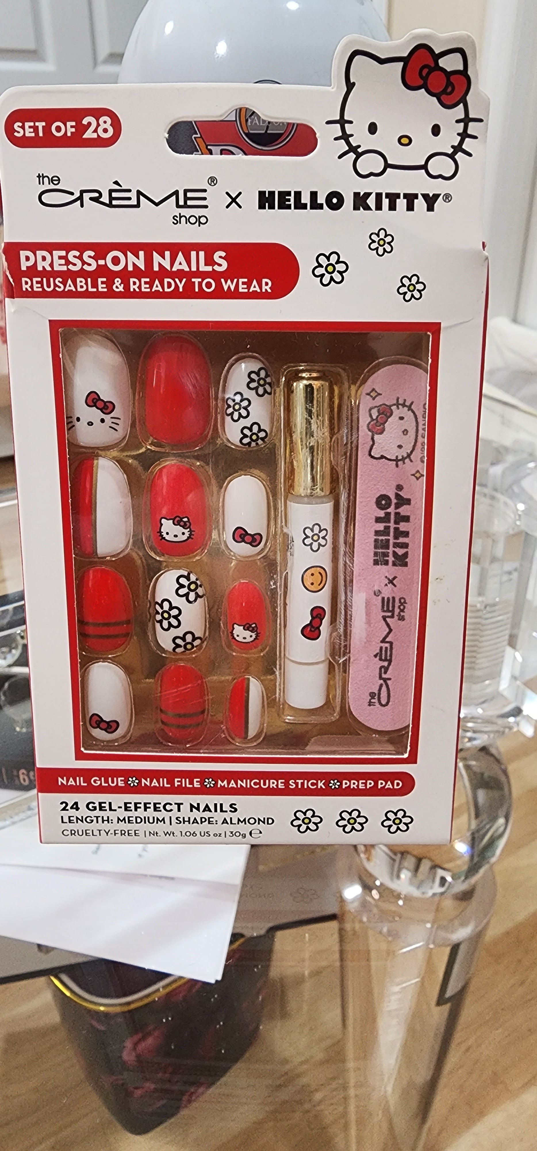 the CREME shop Hello Kitty Press On Nails