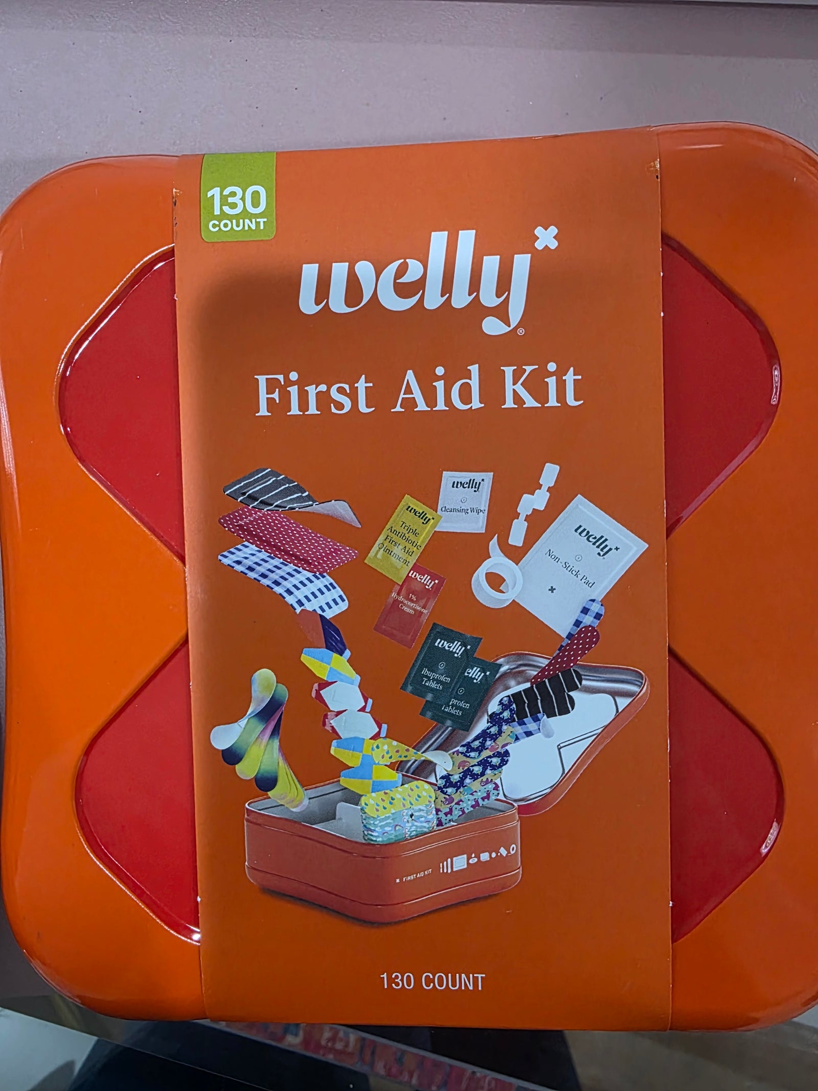 Welly First Aid Kit (130 Count)