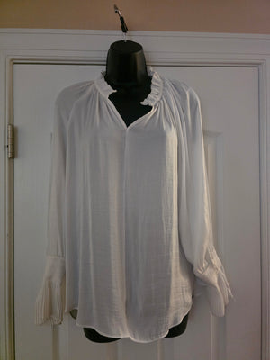 Womens Simply Vera Vera Wang Shirred Front Long Sleeve Shirt (Size Small) - Gently Used