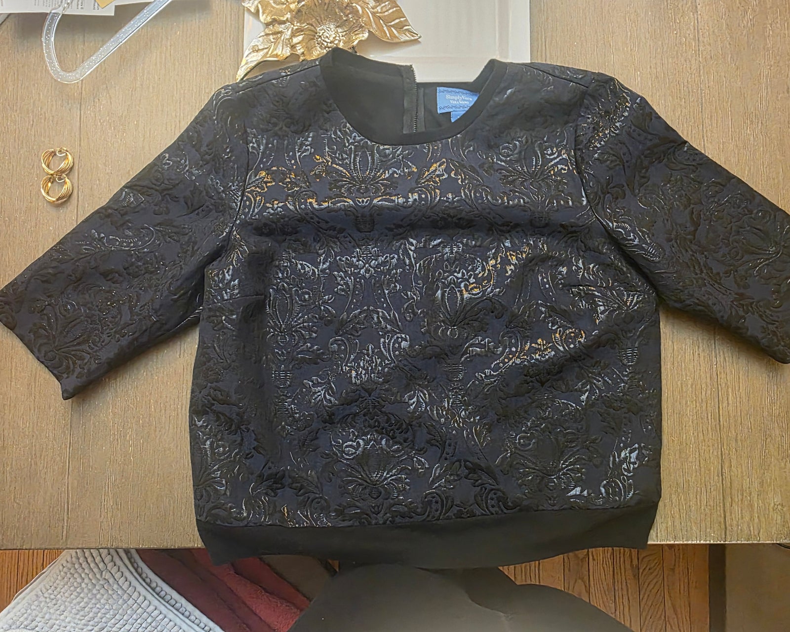 Womens Simply Vera Wang Quarter Length Sleeve Top Midnight Blue Black Detailing (Medium)