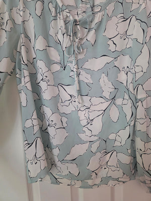 Womens Karl Lagerfeld Blouse Floral Gently Used (Size Small)