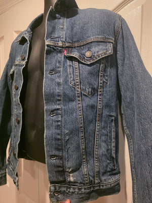 Levi's Original Trucker Ripped Denim Jean Dark Wash Frayed Jacket (Size Small)