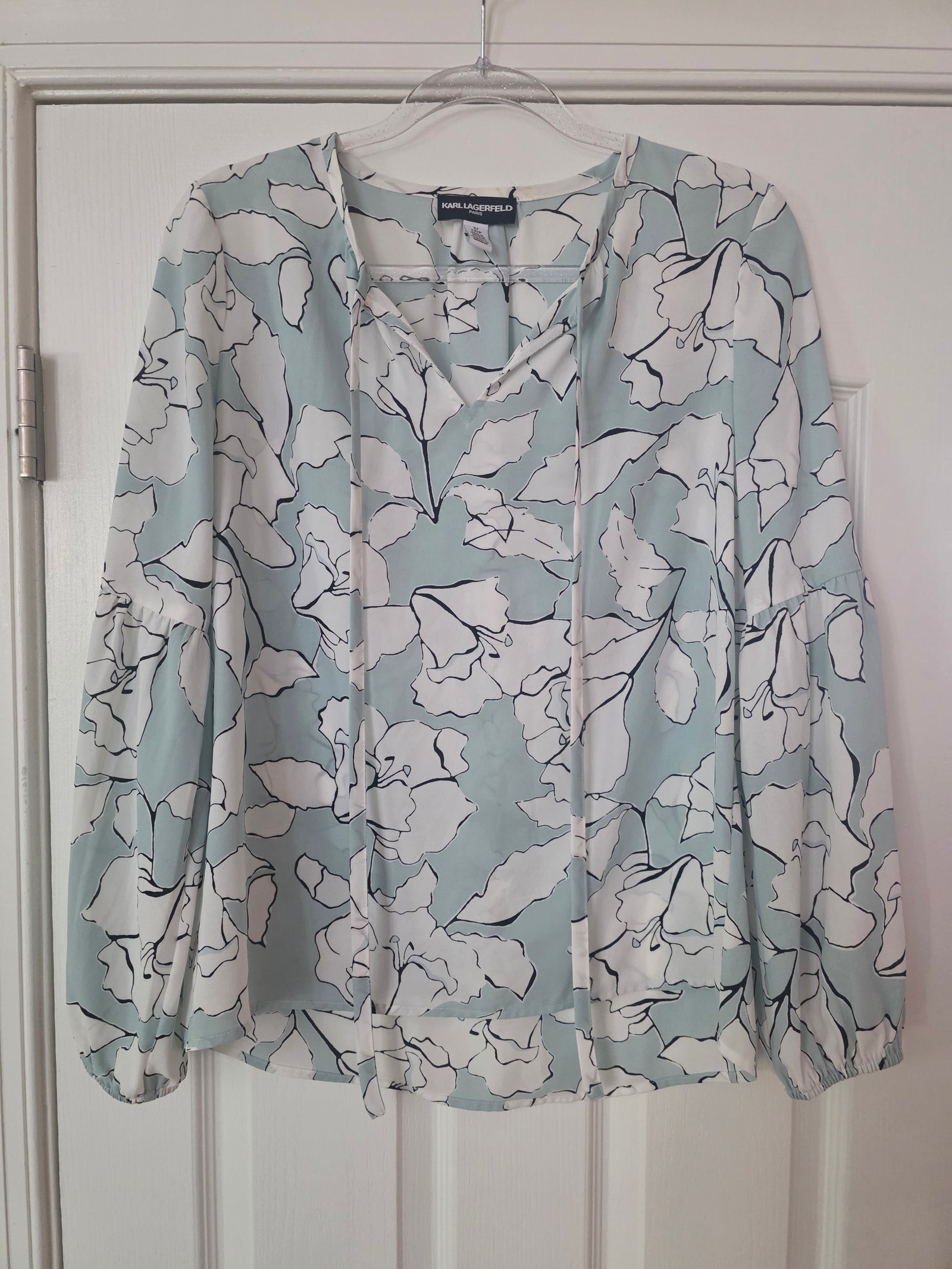 Womens Karl Lagerfeld Blouse Floral Gently Used (Size Small)