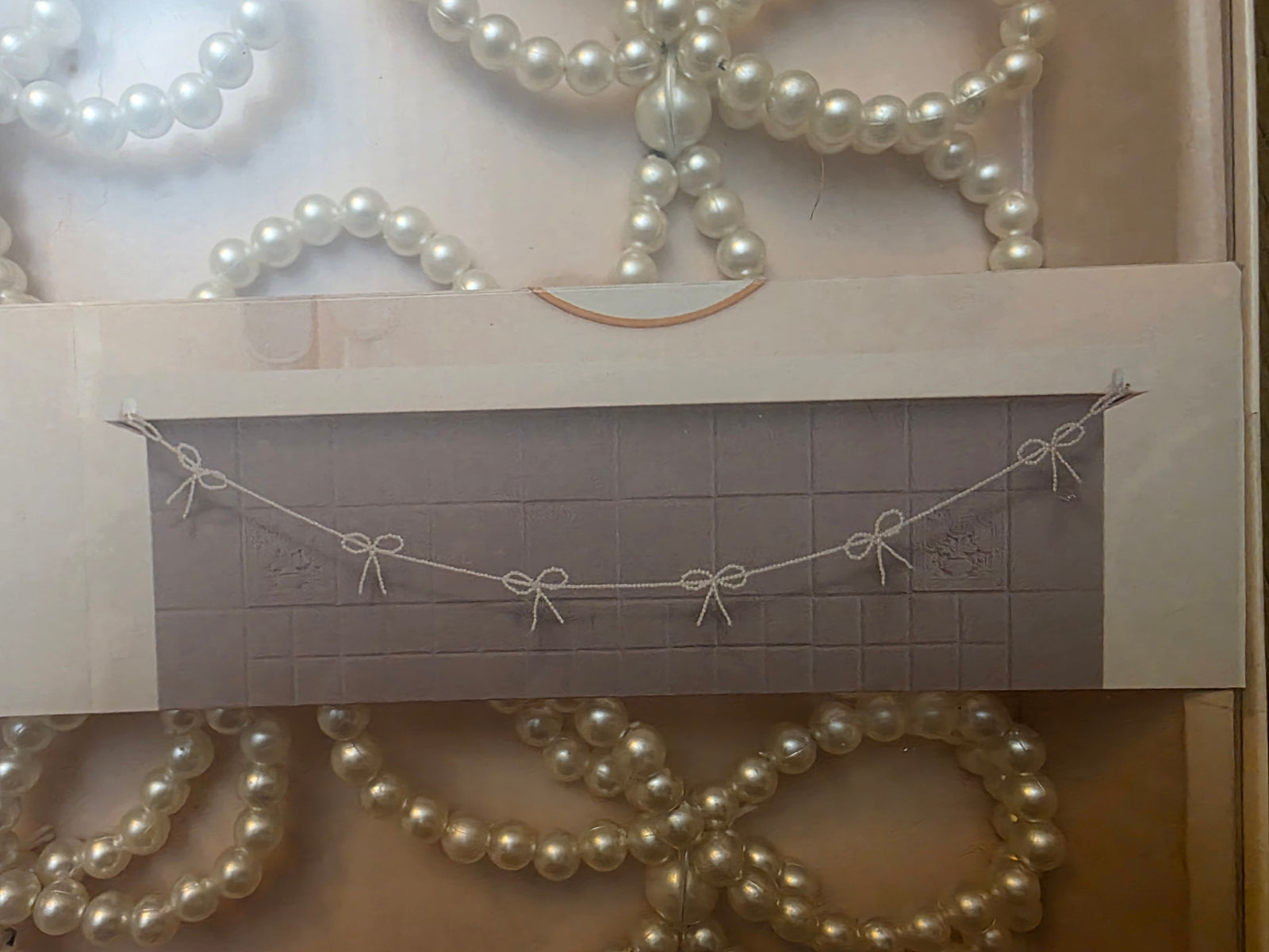 Imitation Pearl Bow Garland (6 foot)