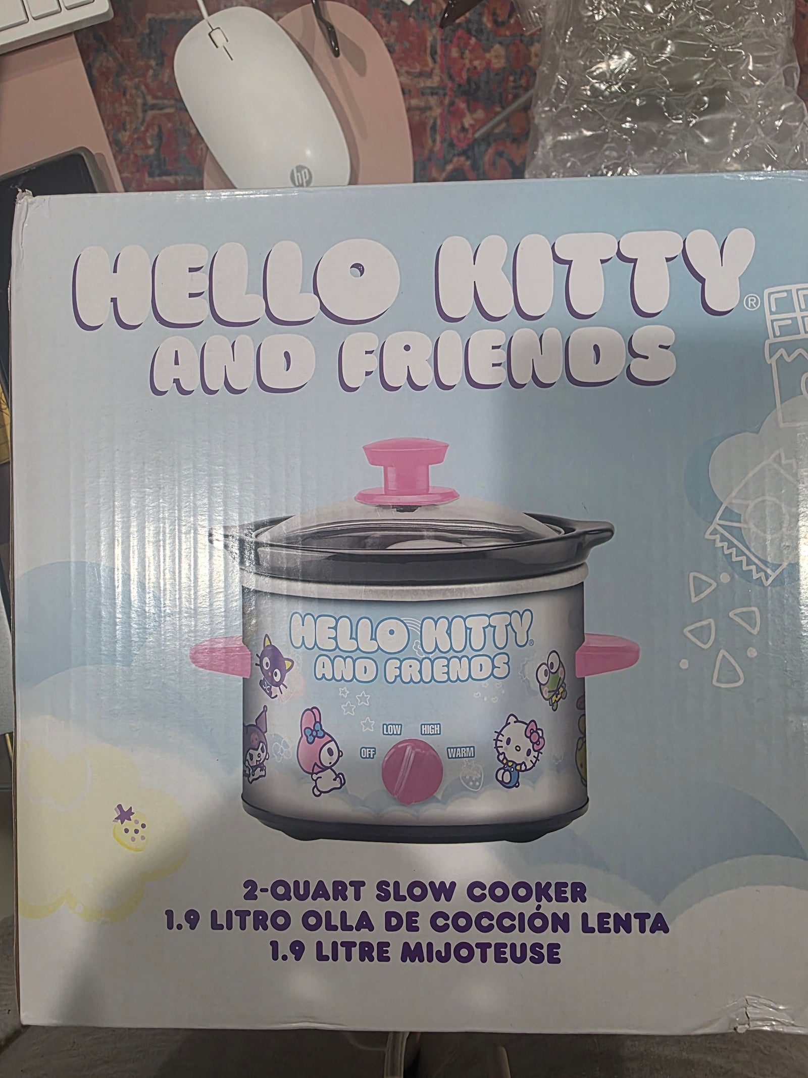 Hello Kitty and Friends 2-Quart Slow Cooker