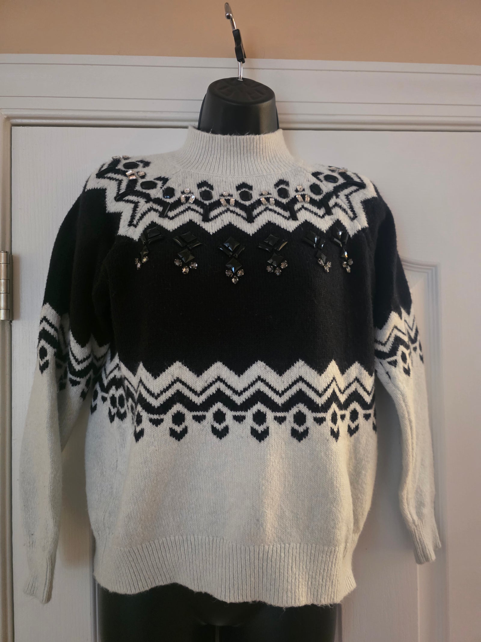 Anne Taylor Jeweled Faire Isle Black & White Sweater (PETITE Extra Small) - Gently Used