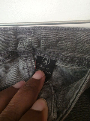 Unisex Grey Wash Denim Jeans (32/32) Gently Used Skinny Straight Buffalo David Bitton