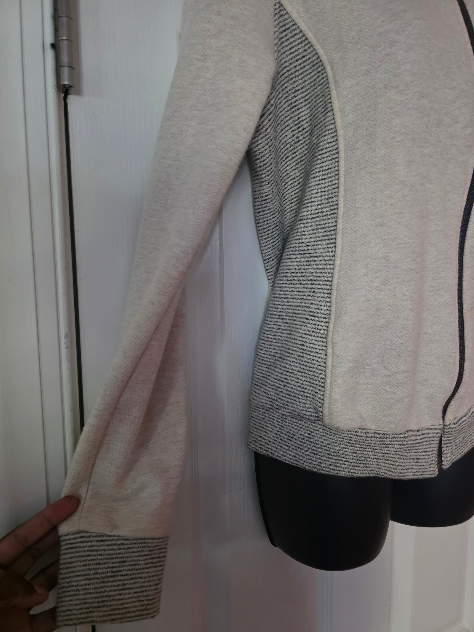 Womens Two Bits Equestrian Full Zip Stripe Beige Cardigan Full Zip Jacket (Size Small (S)) - Gently Used