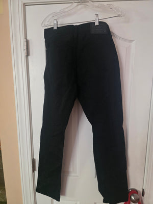 Black Skinny Jean Frayed/Ripped Jeans Slim (30 x 32) - Gently Used