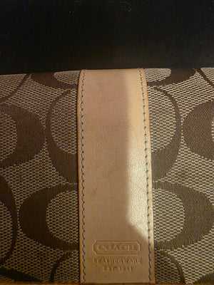 Coach Signature Bi-Fold Wallet (Good Condition)