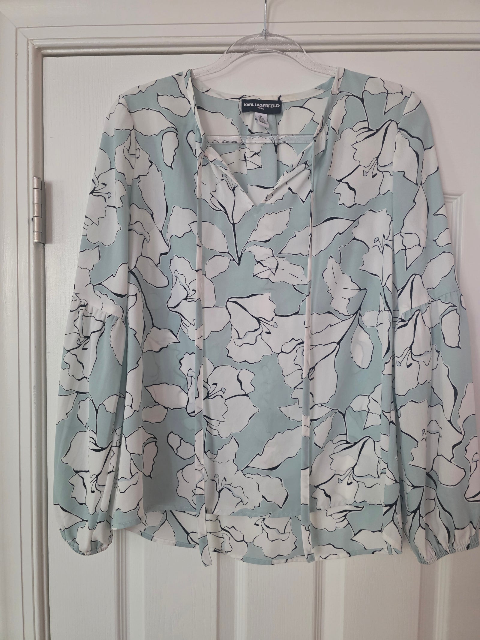 Womens Karl Lagerfeld Blouse Floral Gently Used (Size Small)