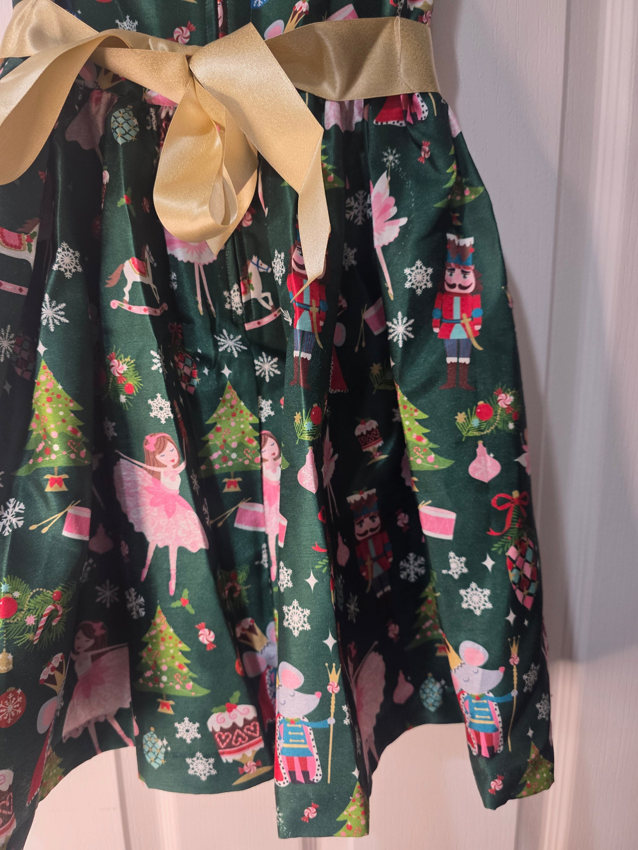 Bonnie Jean Green Christmas Dress (Children's Size 8) - RetailResaleShop Bonnie Jean Green Christmas Dress (Children's Size 8) - RetailResaleShop