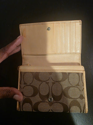 Coach Signature Bi-Fold Wallet (Good Condition)